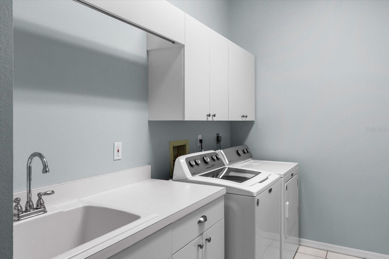 Image 43 of 56 For 1994 White Feather Lane