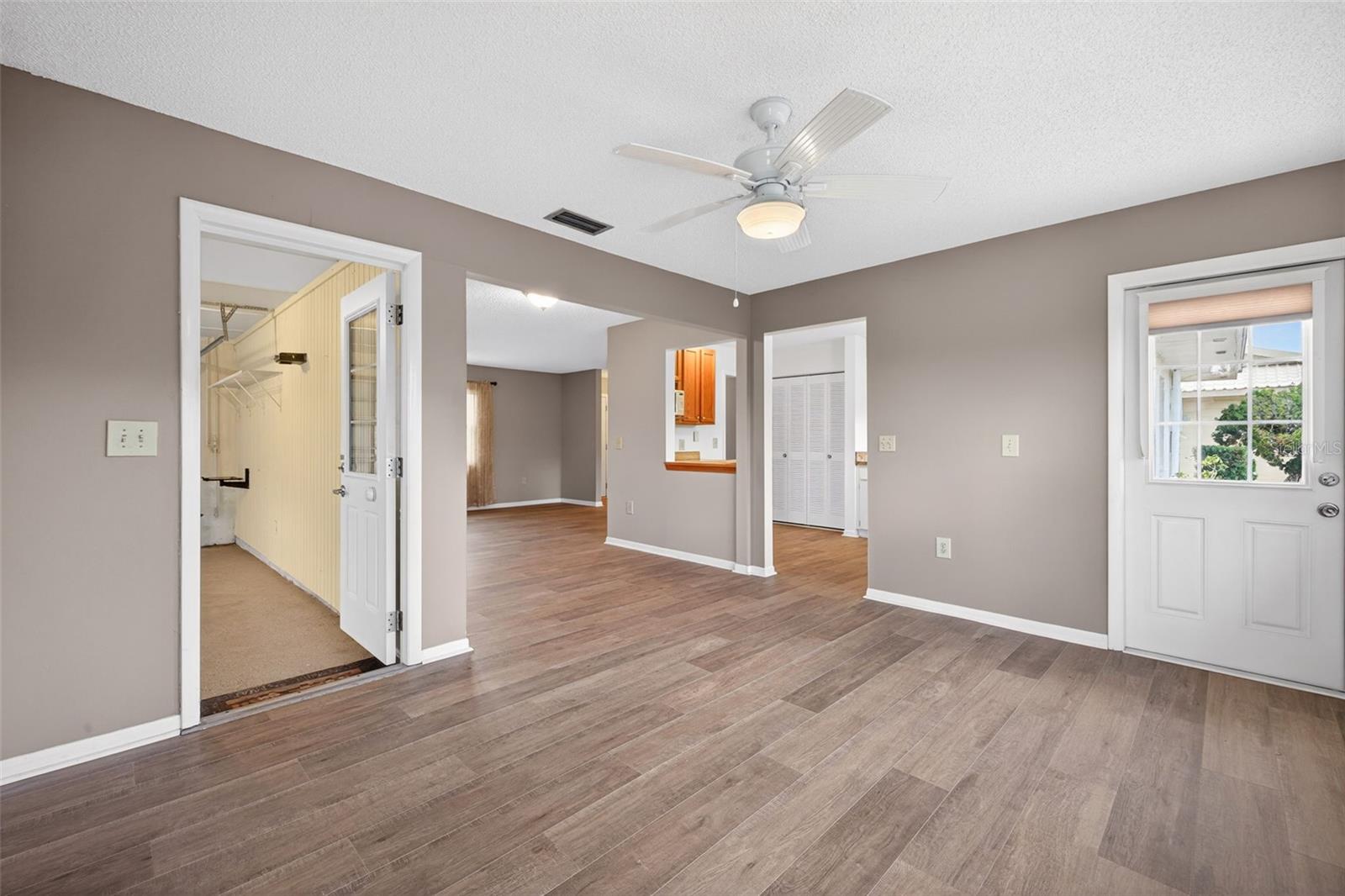 Image 20 of 49 For 1529 Allegheny Drive