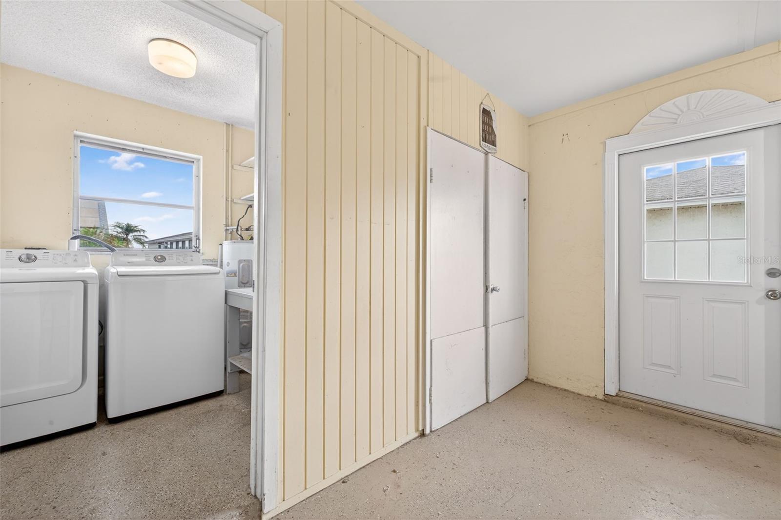 Image 23 of 49 For 1529 Allegheny Drive