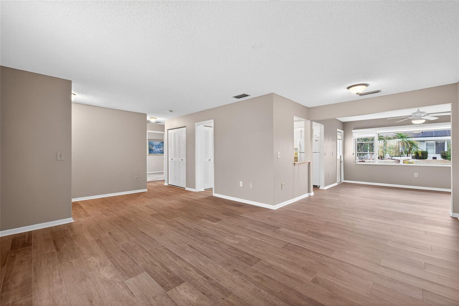 Image 4 of 49 For 1529 Allegheny Drive