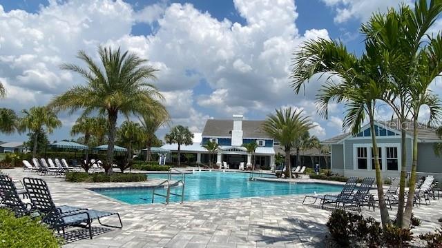 Image 40 of 53 For 13845 Old Creek Court