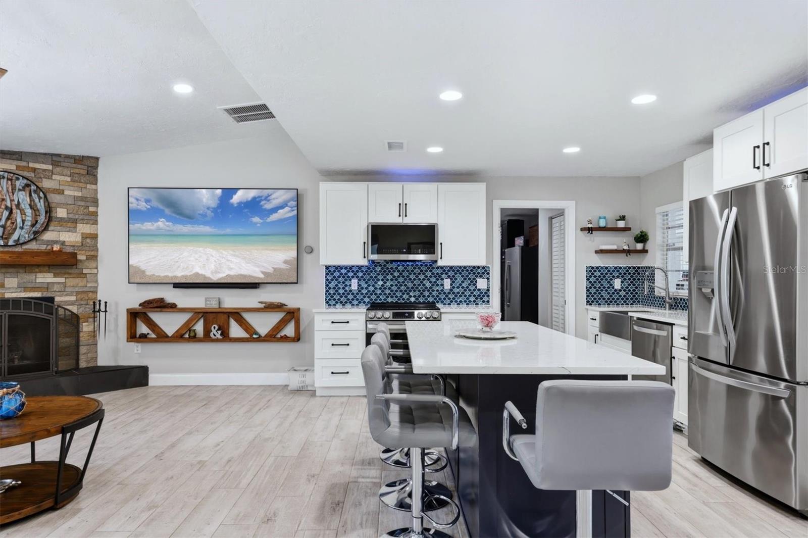 Image 11 of 46 For 1417 70th Street Court E