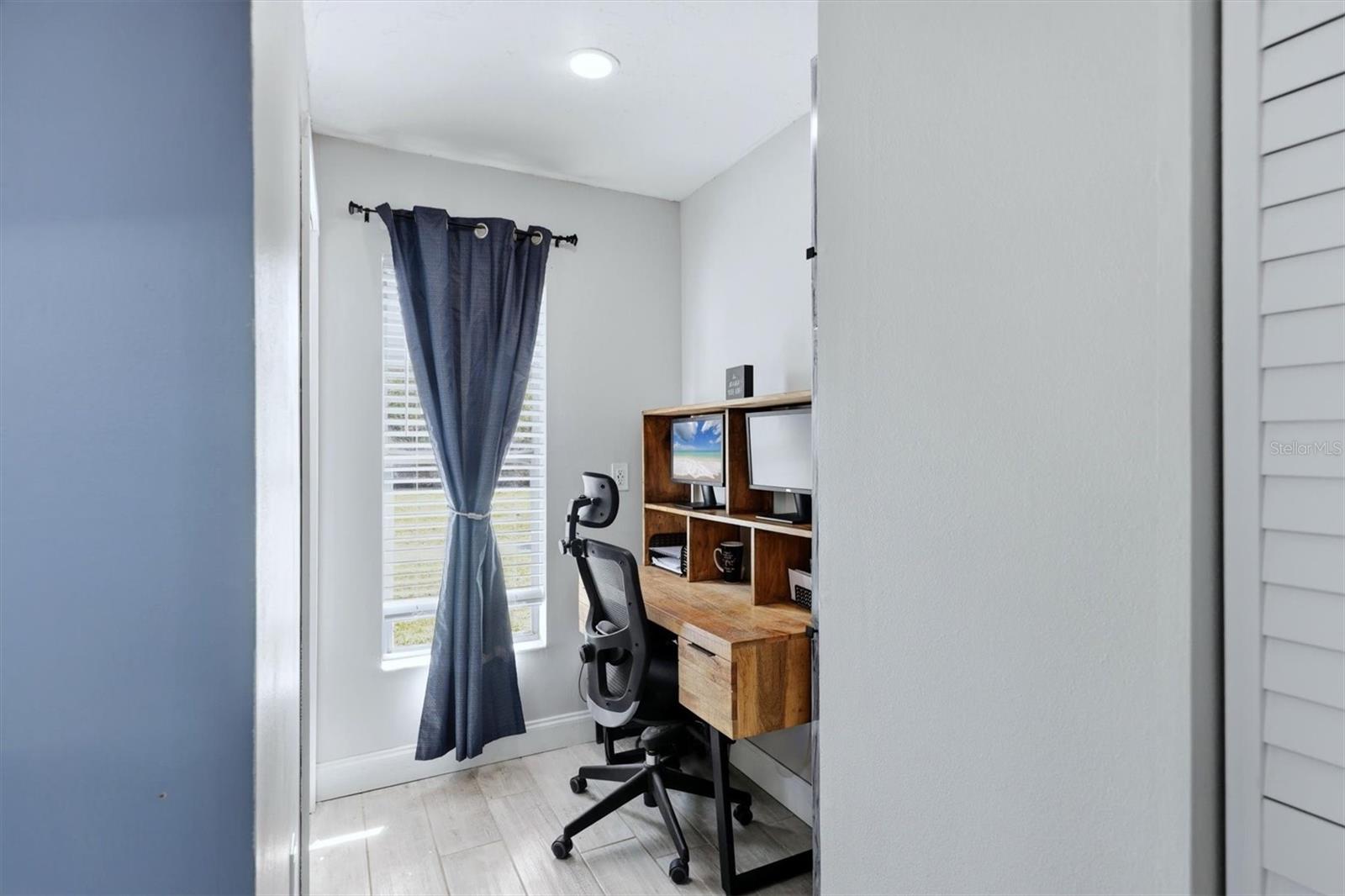 Image 31 of 46 For 1417 70th Street Court E