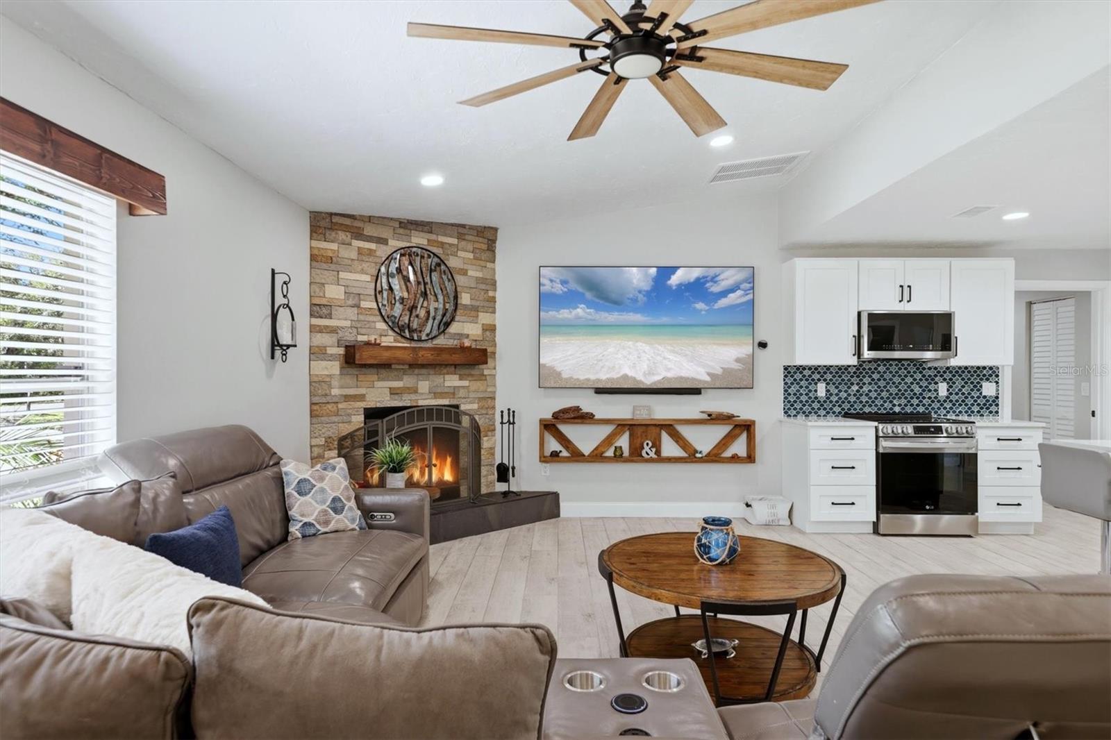 Image 8 of 46 For 1417 70th Street Court E