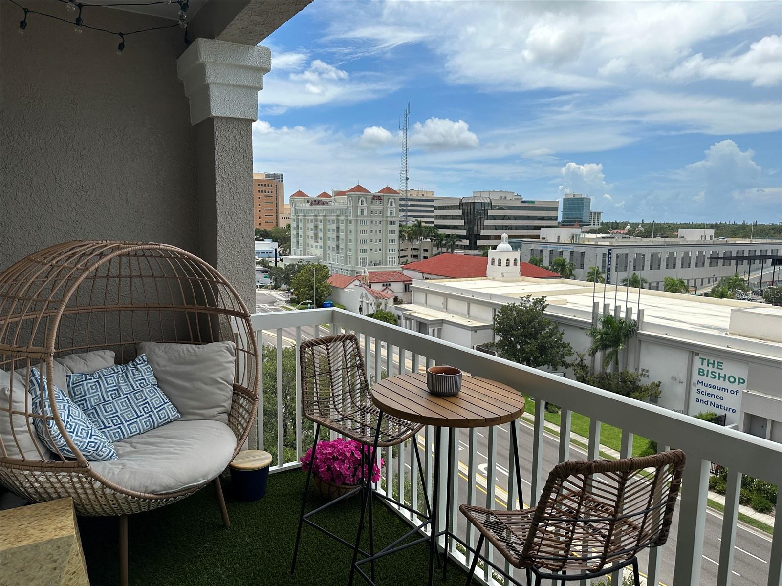 Image 12 of 41 For 808 3rd Avenue W 701