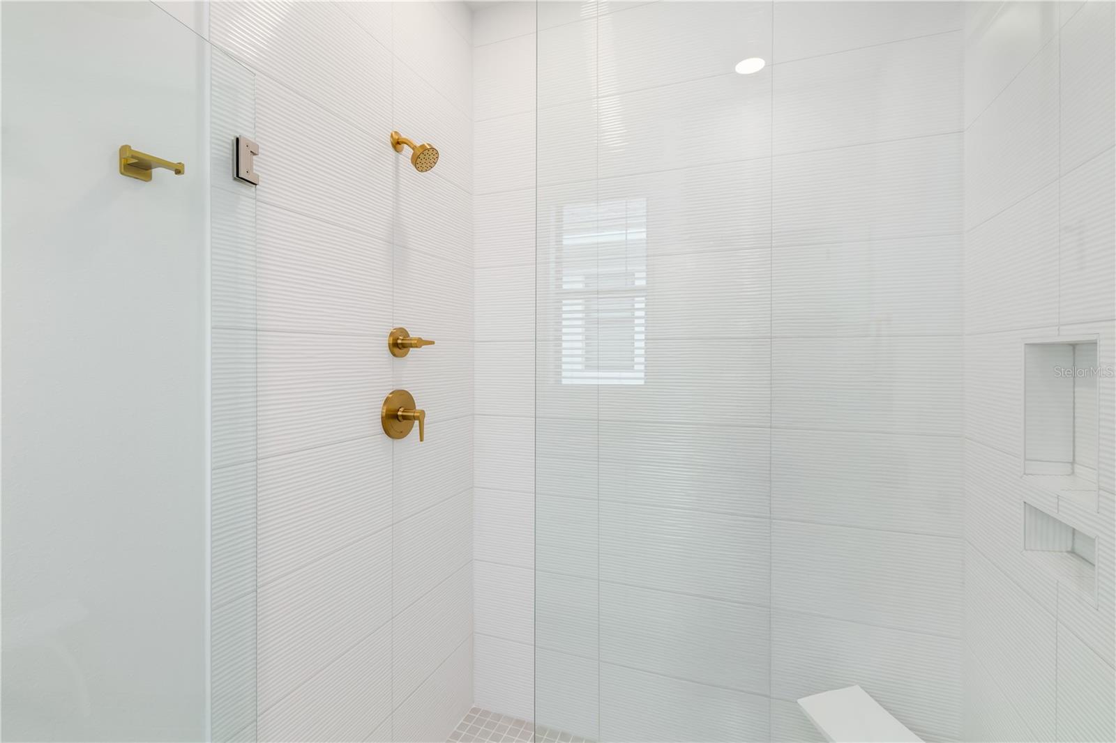 Image 20 of 56 For 18881 Daybreak Drive