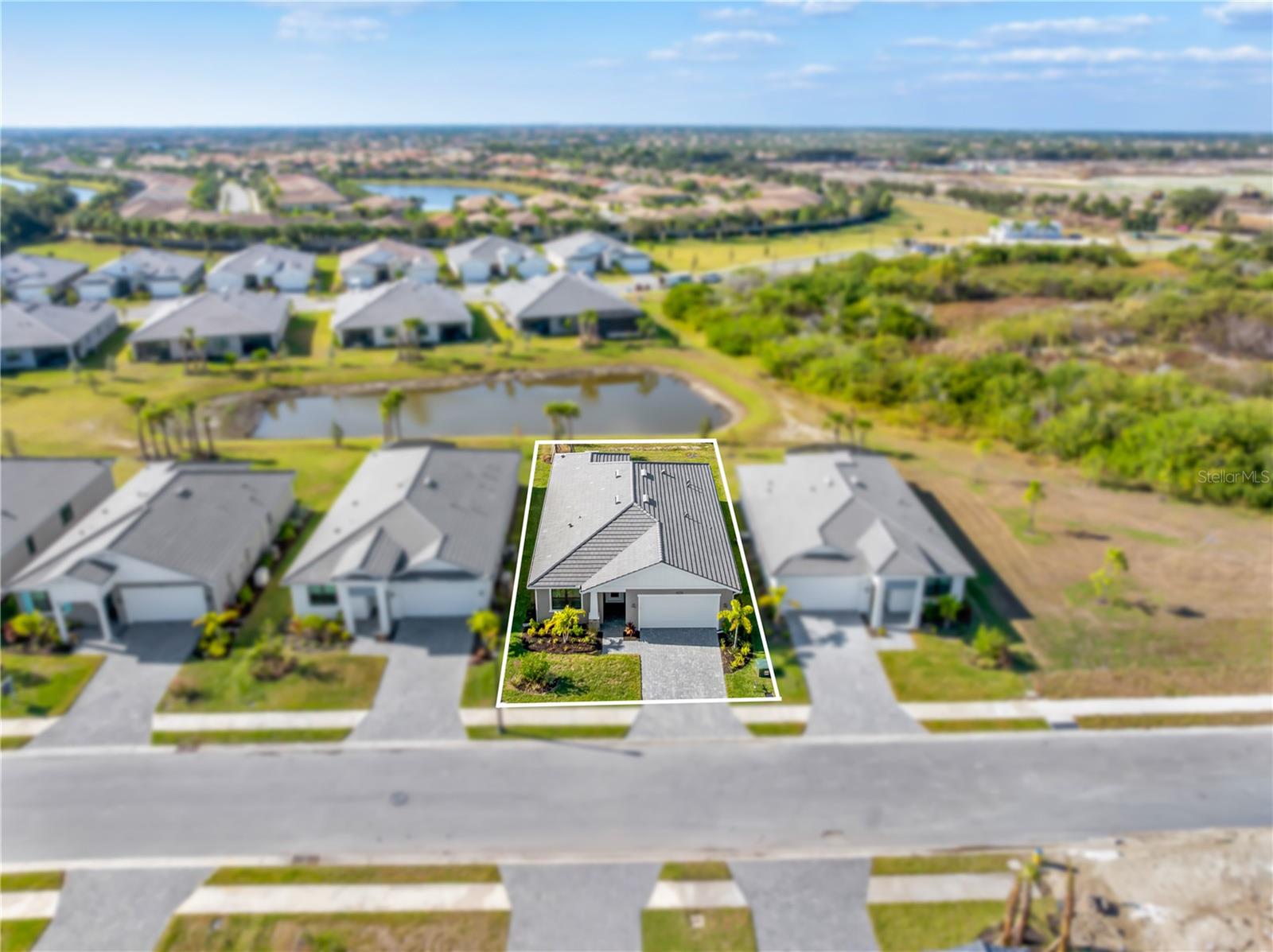 Image 32 of 56 For 18881 Daybreak Drive