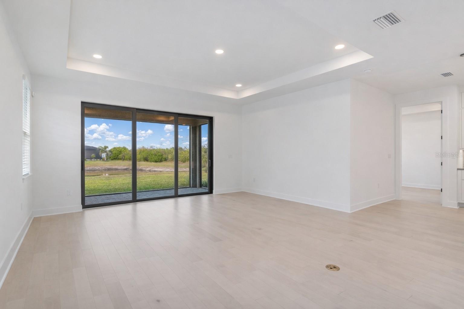 Image 5 of 56 For 18881 Daybreak Drive