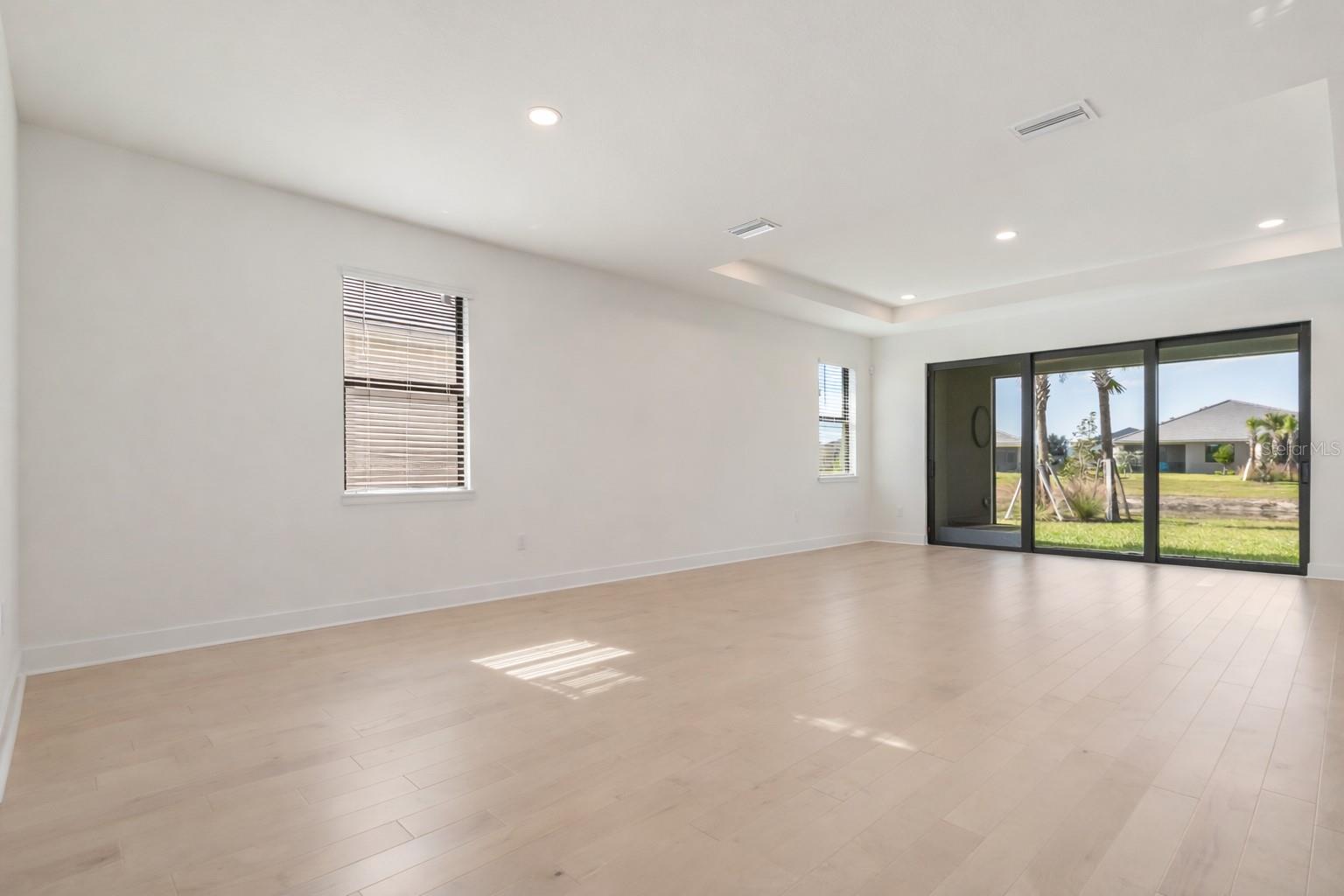 Image 6 of 56 For 18881 Daybreak Drive