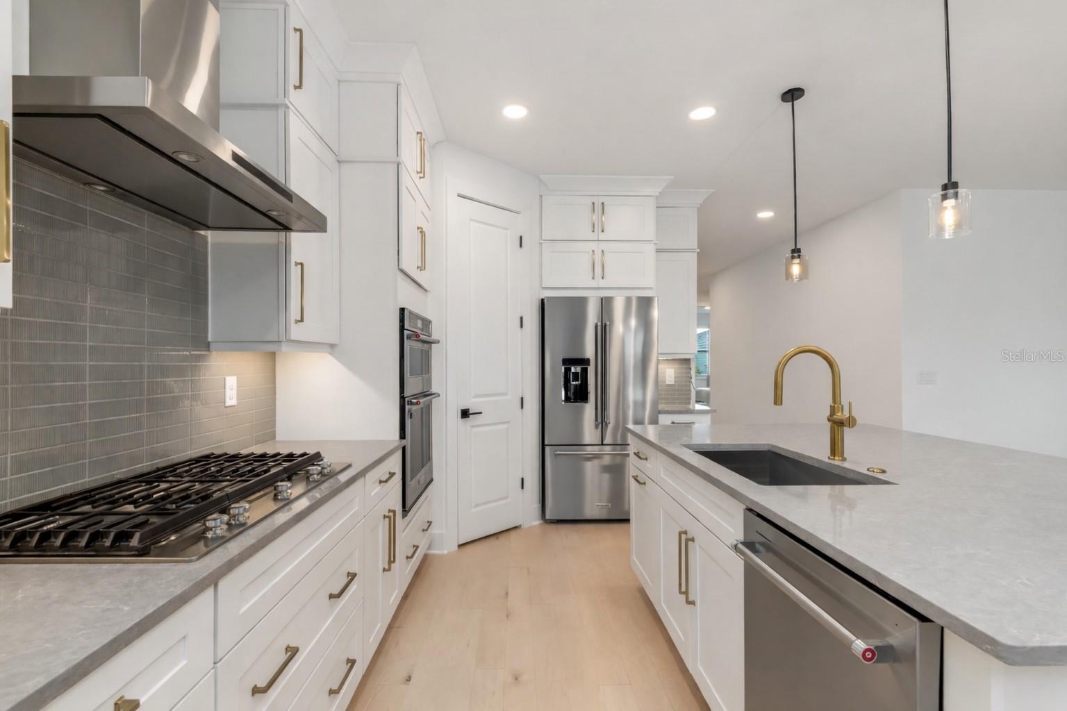 Image 8 of 56 For 18881 Daybreak Drive