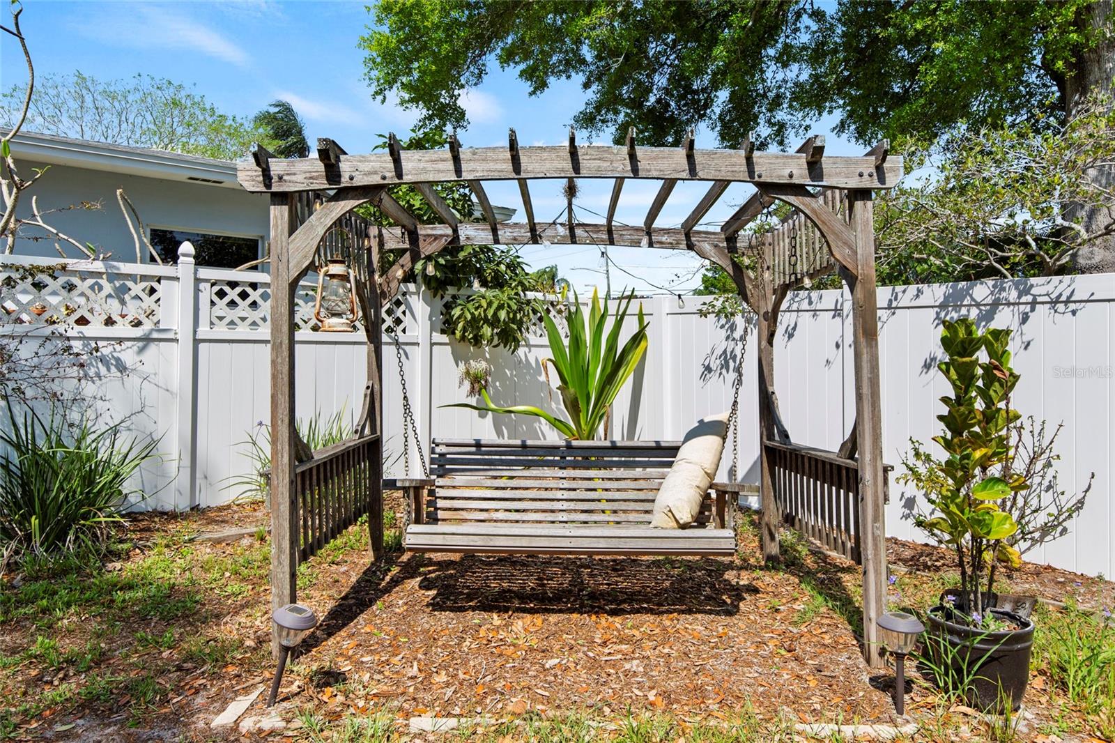 Image 14 of 19 For 1361 Belleair Road