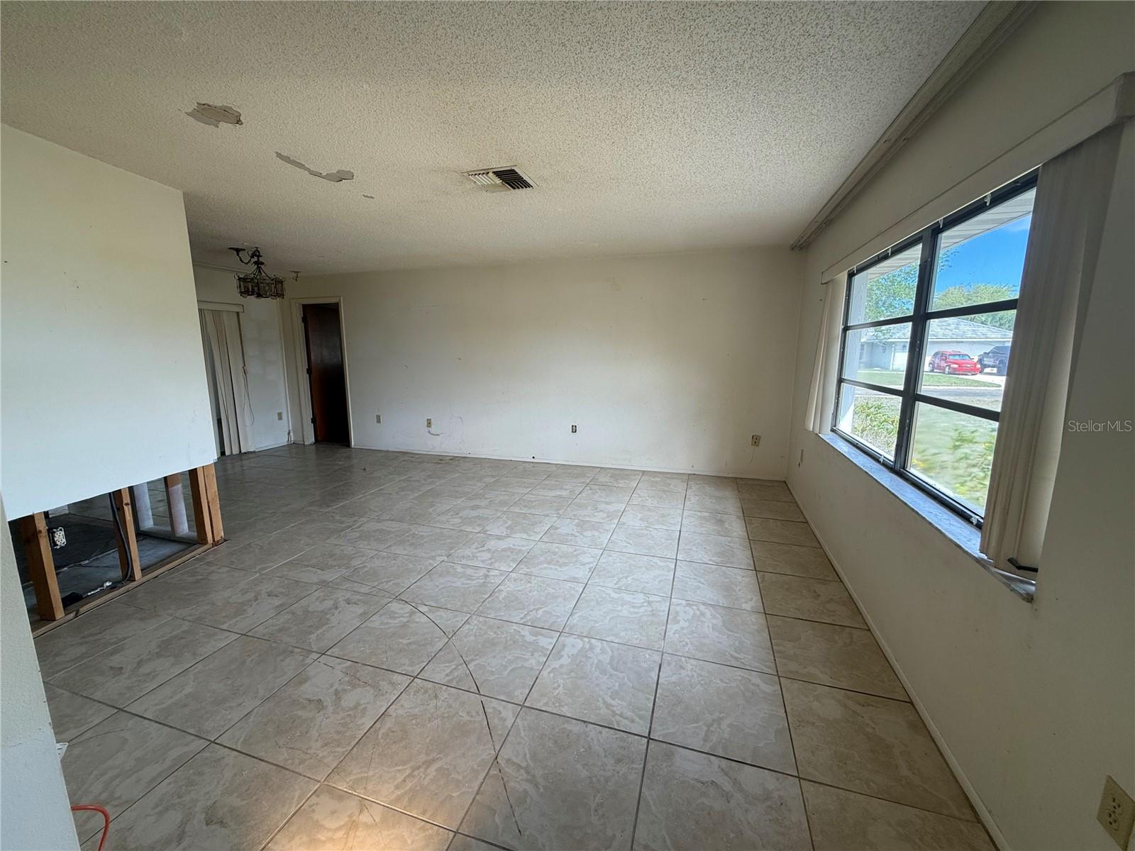 Image 5 of 39 For 116 1st Avenue