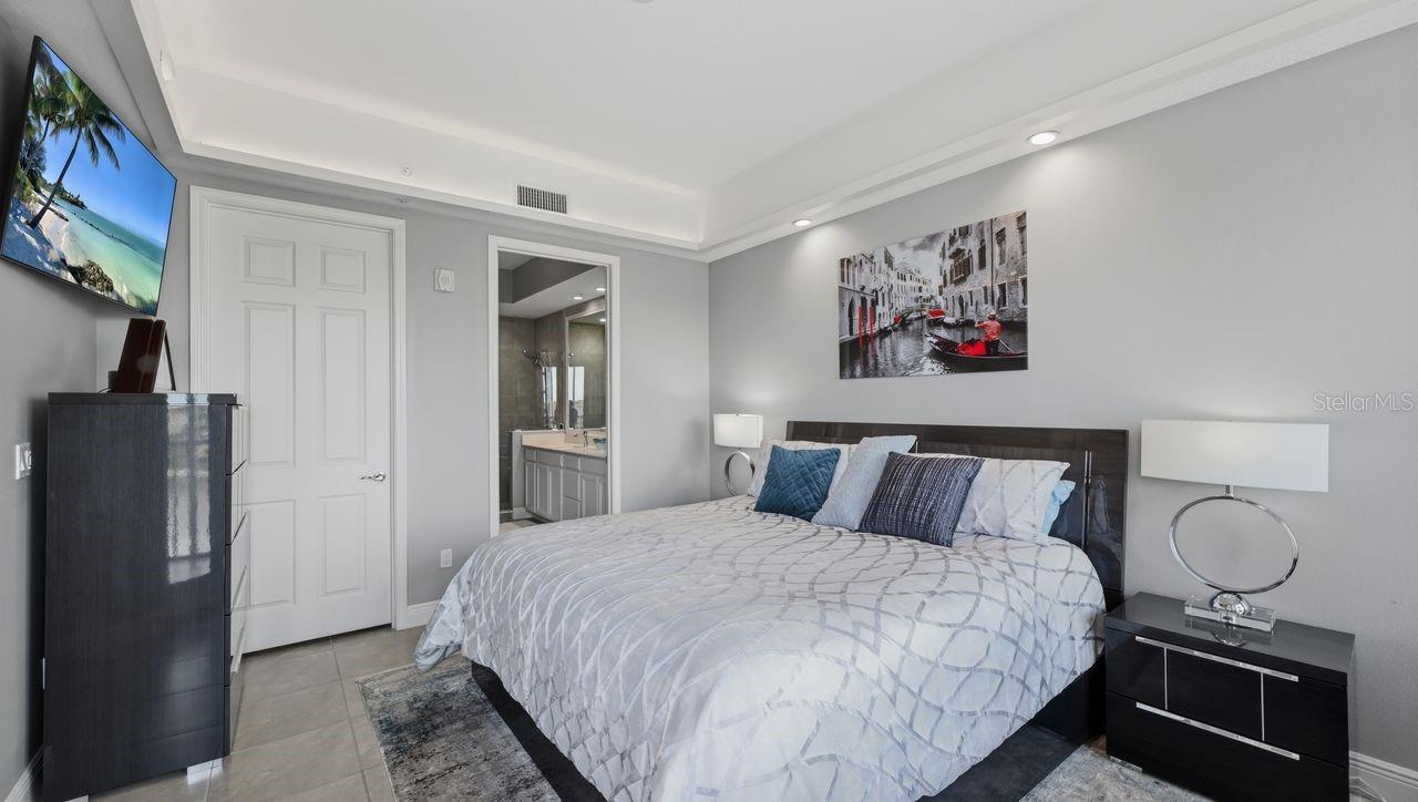 Image 20 of 57 For 10530 Boardwalk Loop 503