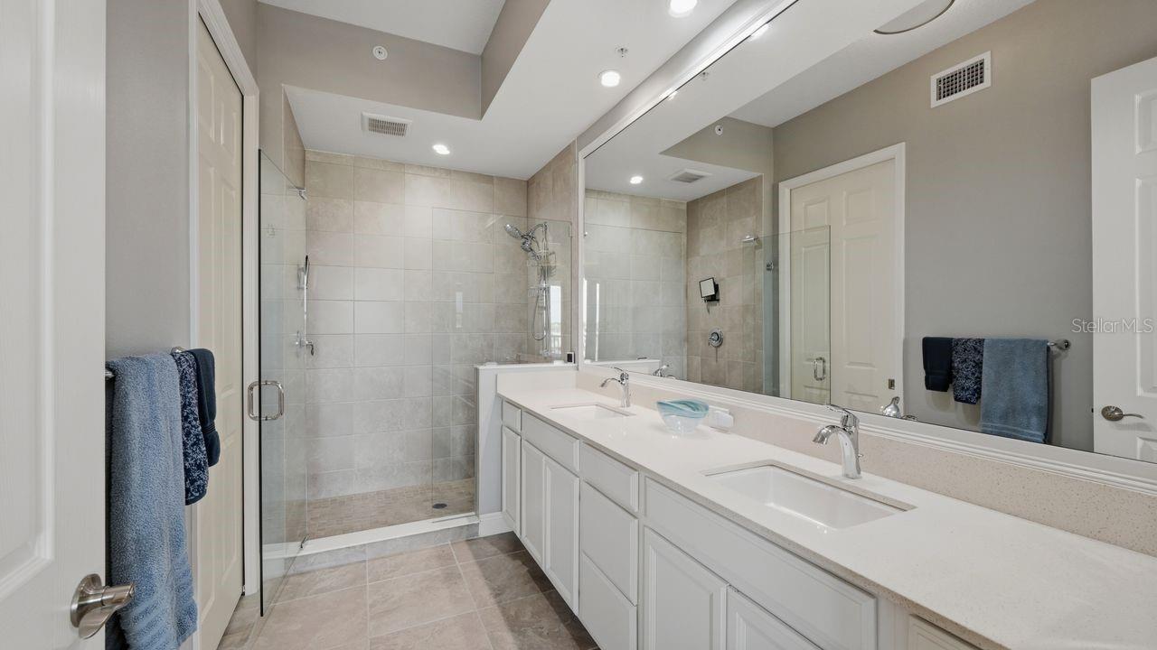 Image 21 of 57 For 10530 Boardwalk Loop 503