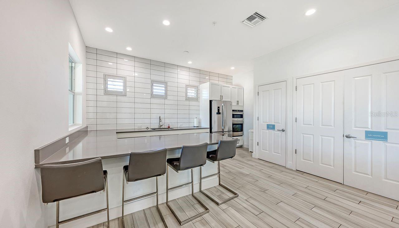 Image 43 of 57 For 10530 Boardwalk Loop 503