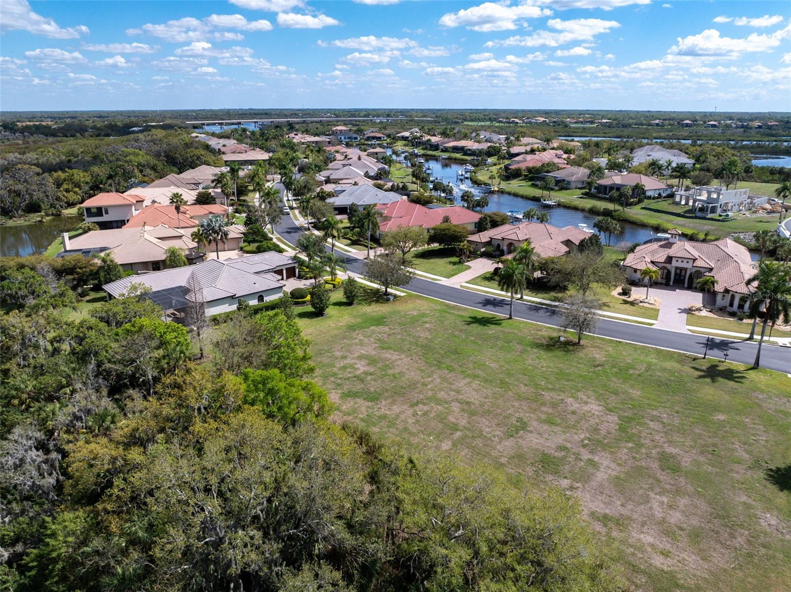 Image 8 of 16 For 11708 River Shores Trail