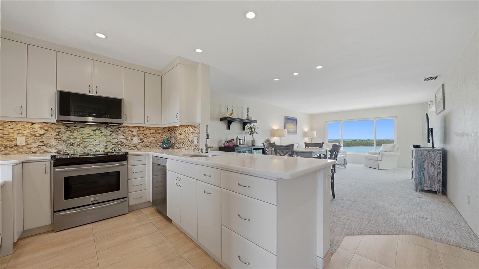 Image 2 of 61 For 4500 Gulf Of Mexico Drive 3