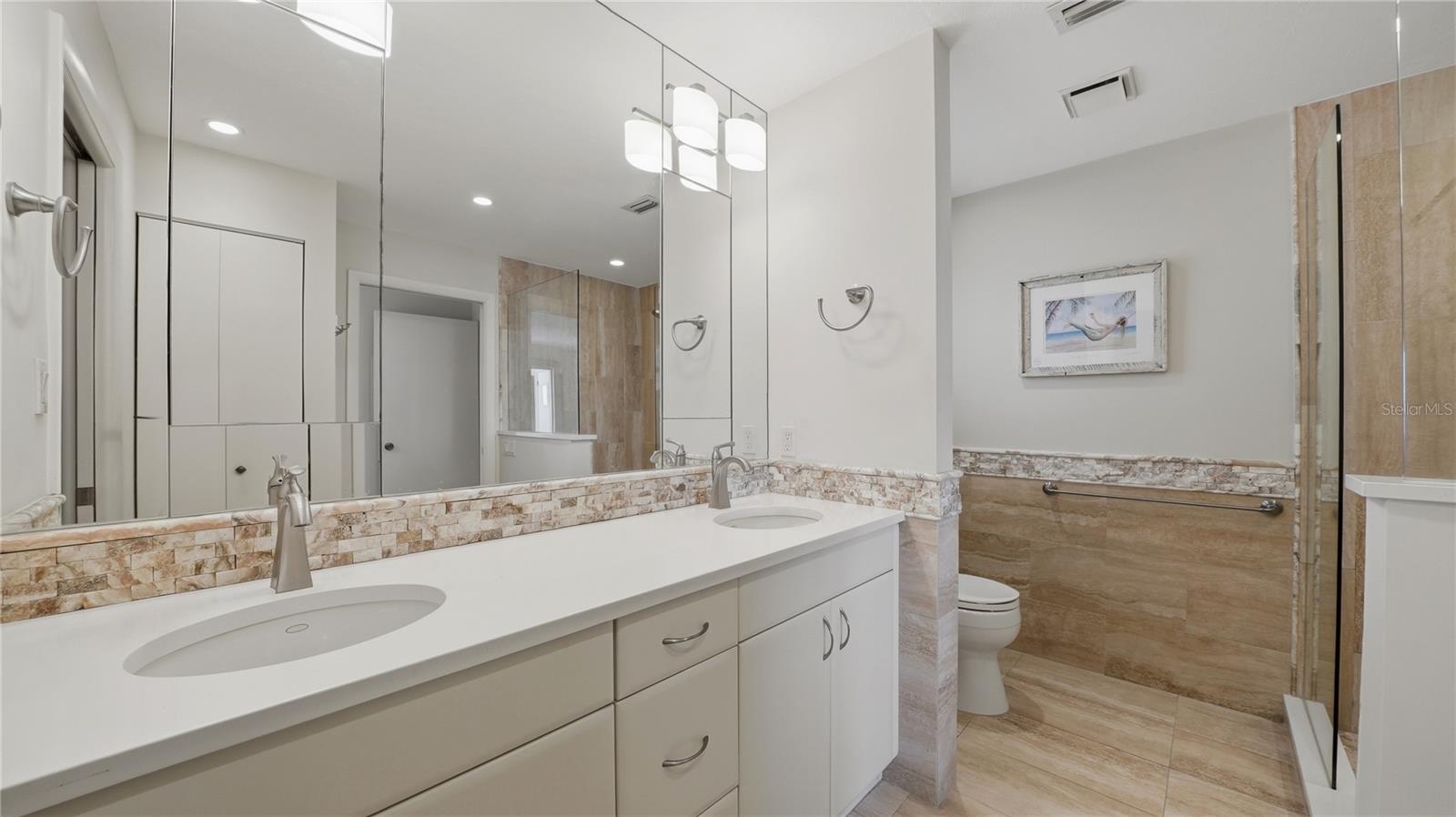 Image 26 of 61 For 4500 Gulf Of Mexico Drive 3