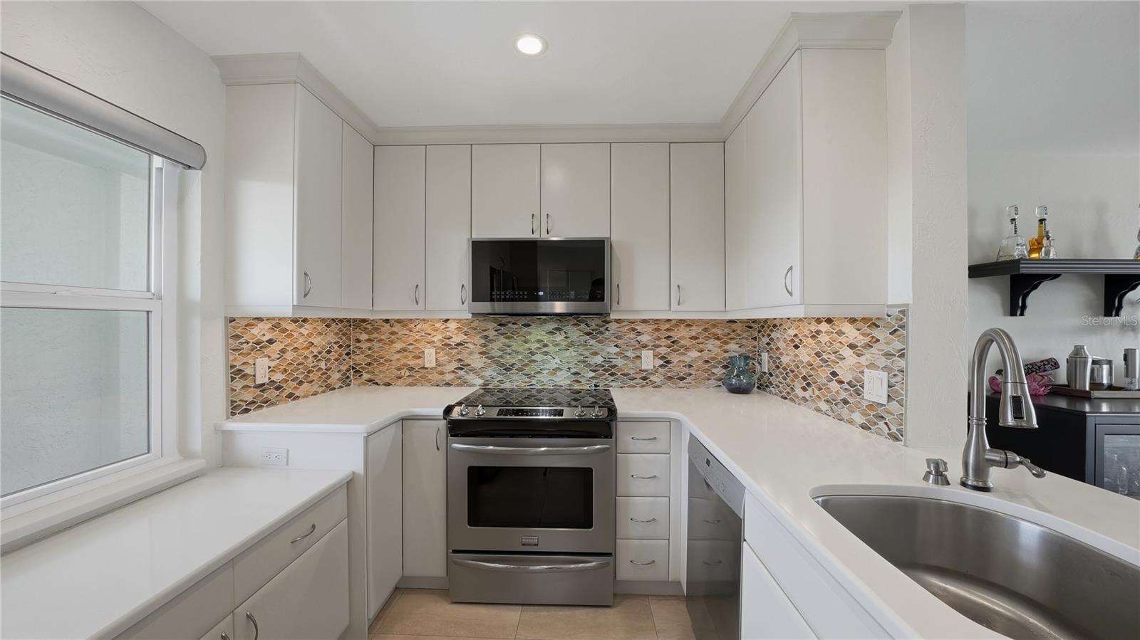 Image 31 of 61 For 4500 Gulf Of Mexico Drive 3