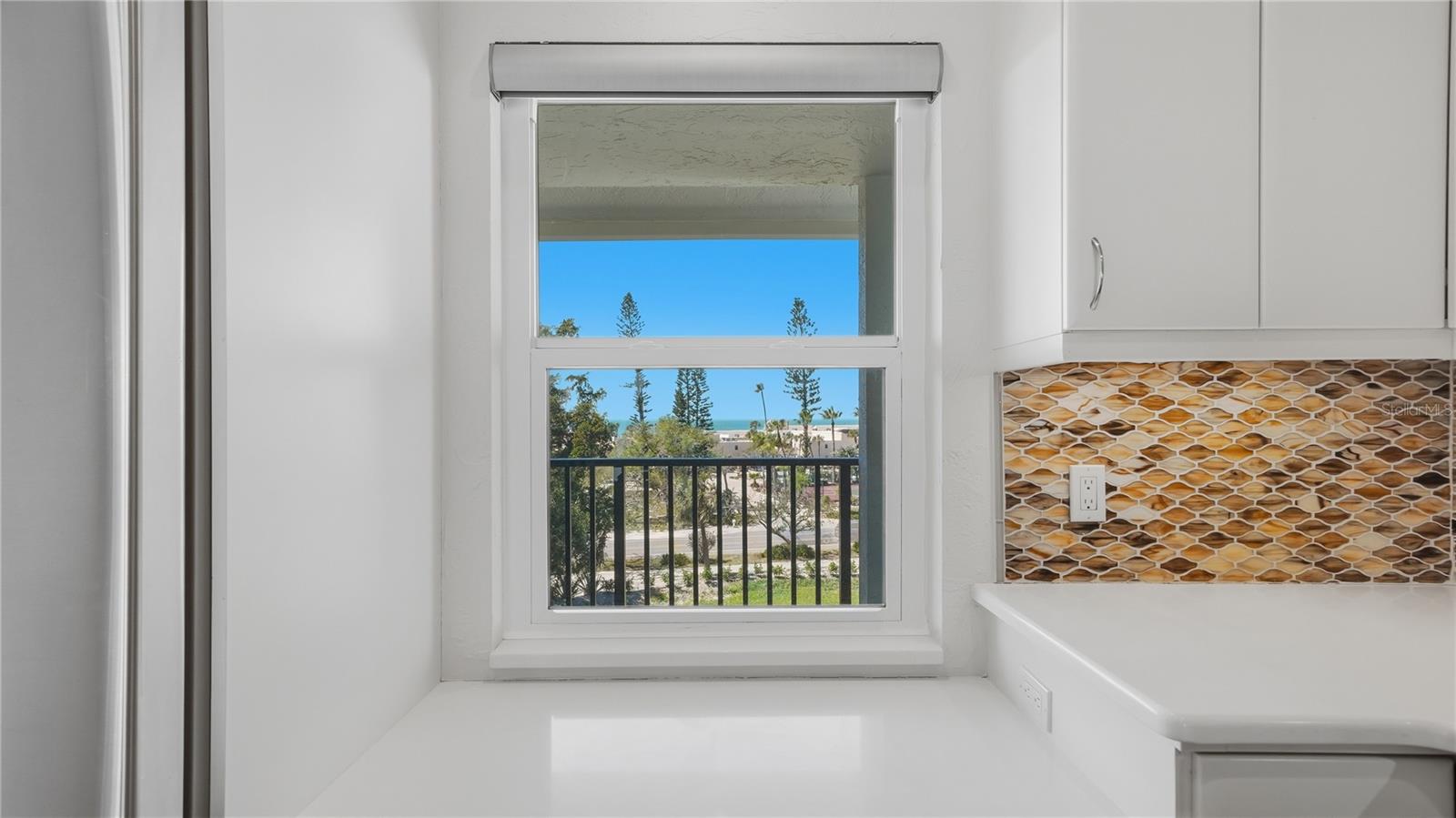 Image 32 of 61 For 4500 Gulf Of Mexico Drive 3