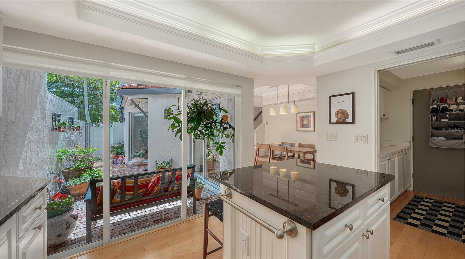 Image 17 of 52 For 200 Cocoanut Avenue 4