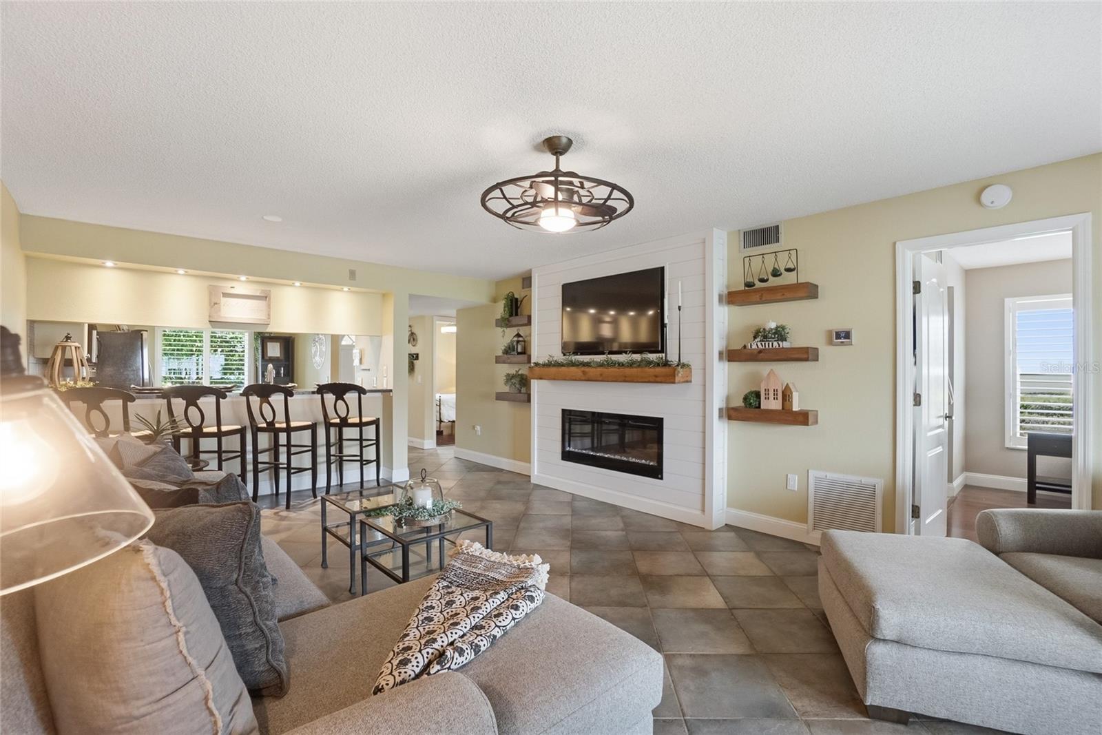 Image 12 of 40 For 4242 Madeira Court 3315