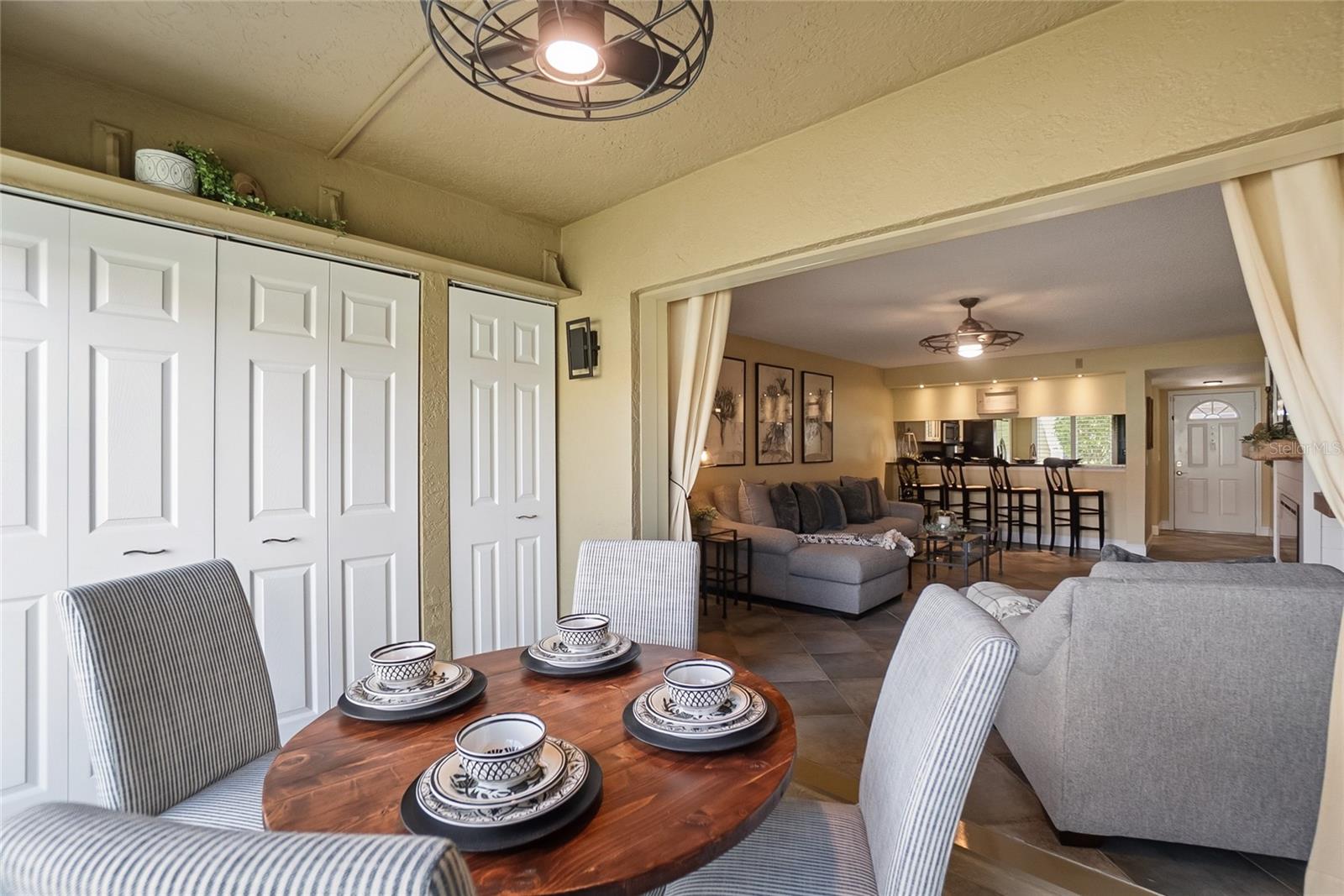 Image 14 of 40 For 4242 Madeira Court 3315