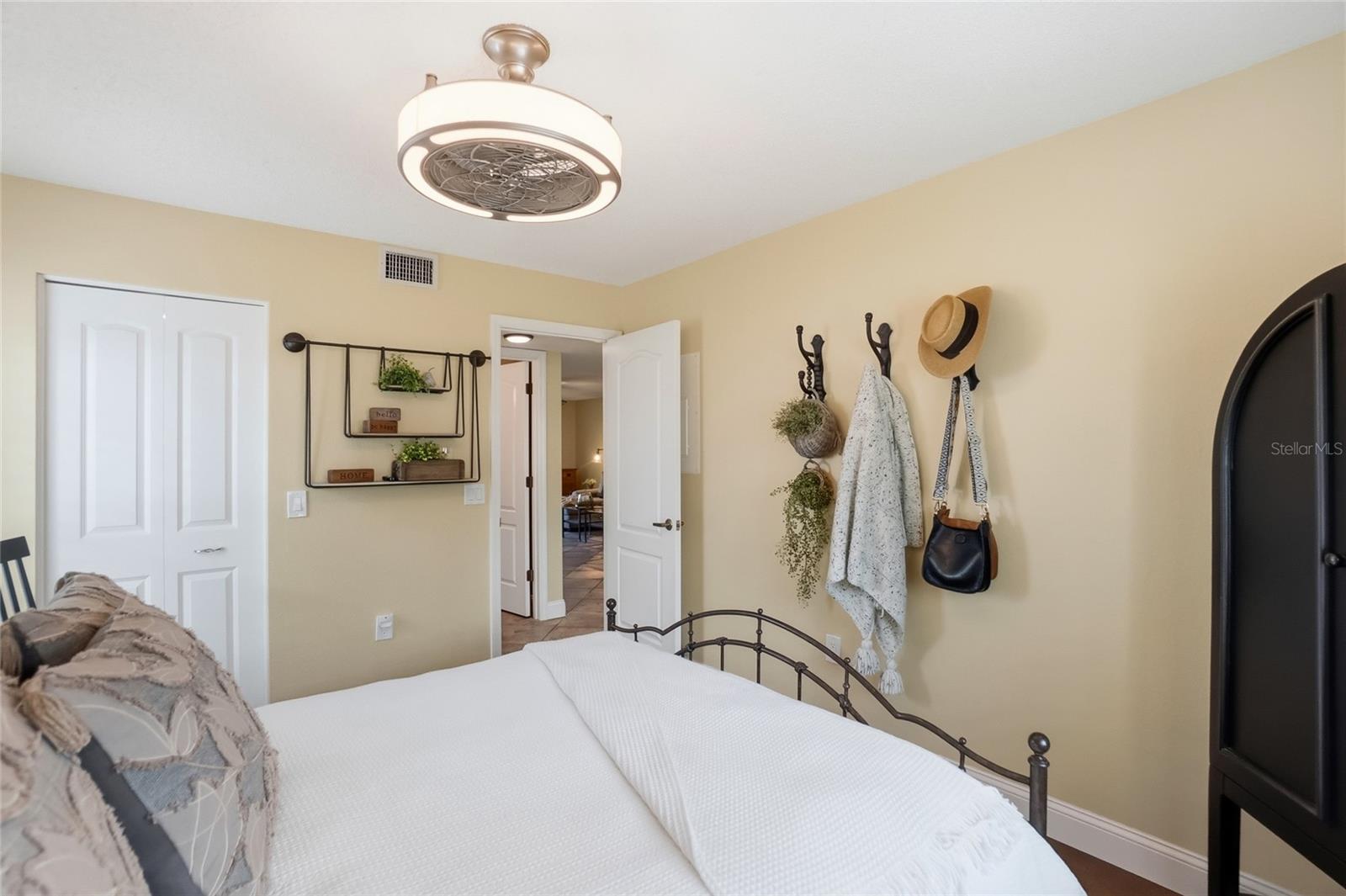 Image 25 of 40 For 4242 Madeira Court 3315