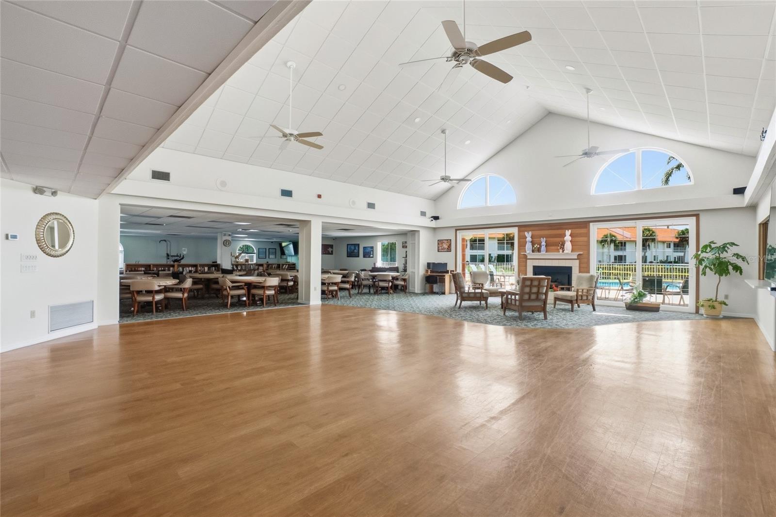 Image 38 of 40 For 4242 Madeira Court 3315