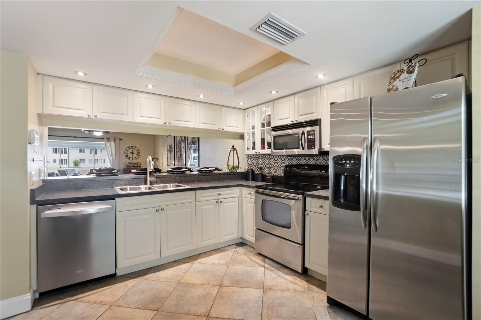 Image 5 of 40 For 4242 Madeira Court 3315