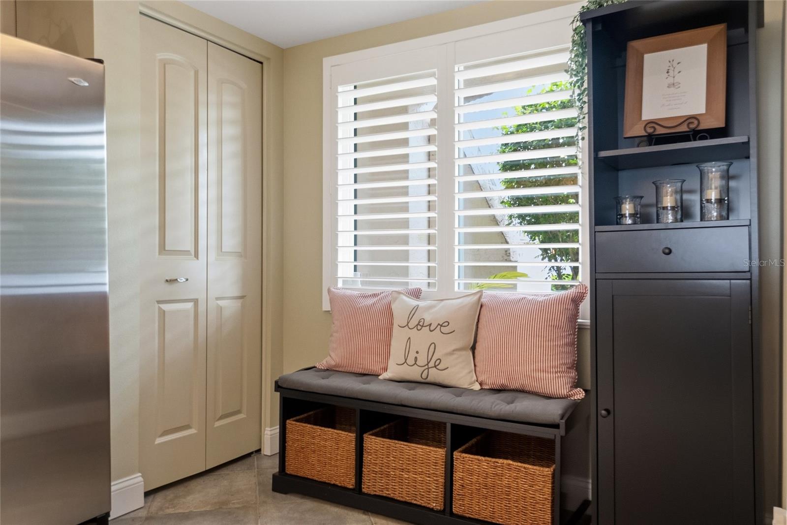 Image 6 of 40 For 4242 Madeira Court 3315