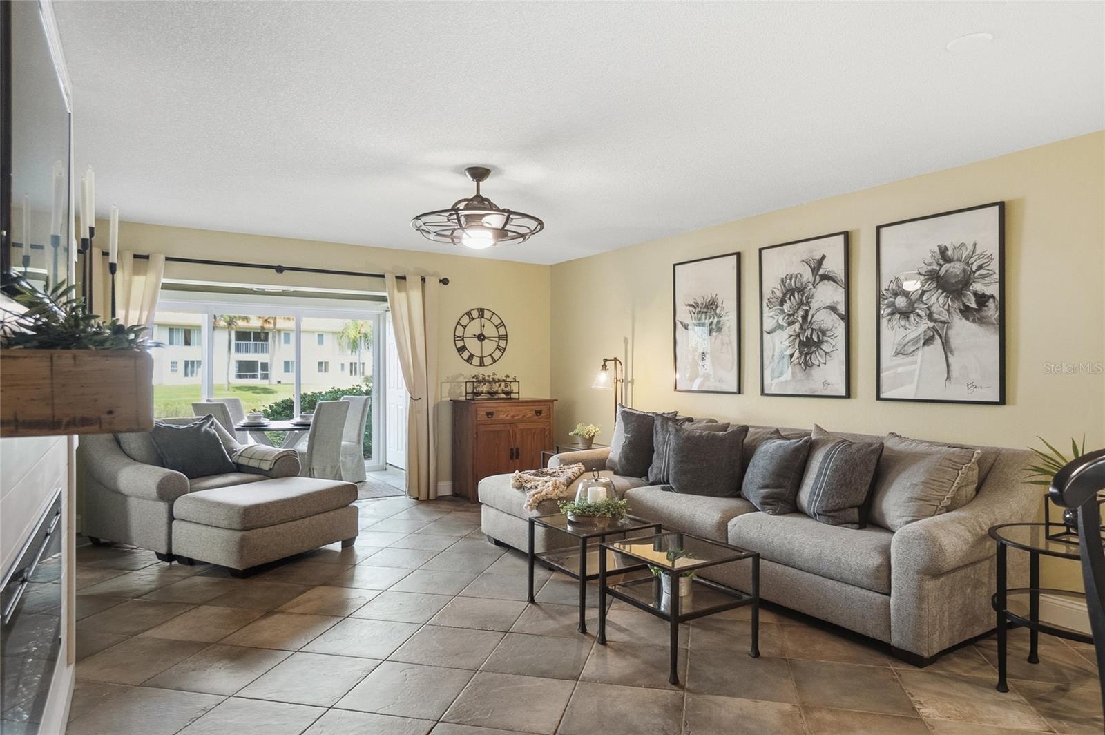 Image 9 of 40 For 4242 Madeira Court 3315