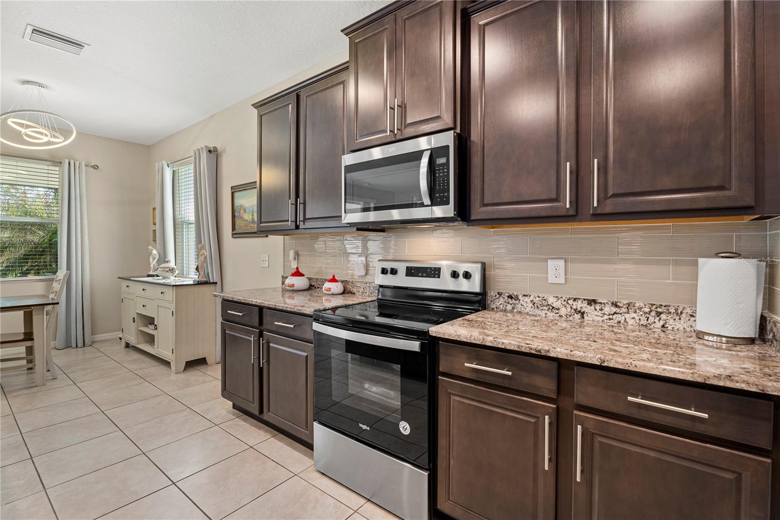 Image 16 of 41 For 16478 Woodside Glen