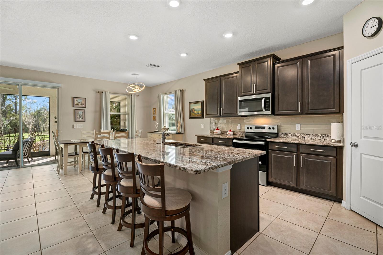 Image 17 of 41 For 16478 Woodside Glen