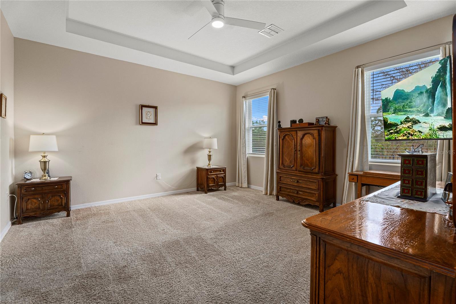 Image 22 of 41 For 16478 Woodside Glen