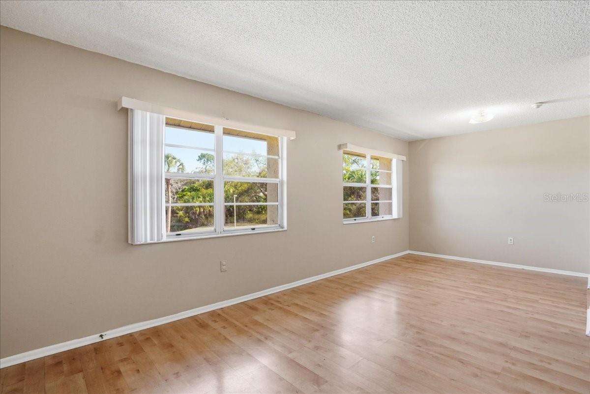 Image 5 of 22 For 4800 Rilma Avenue 145