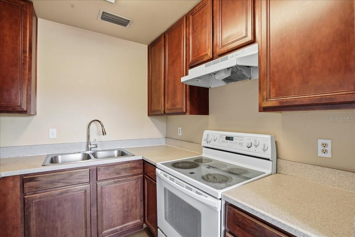 Image 8 of 22 For 4800 Rilma Avenue 145