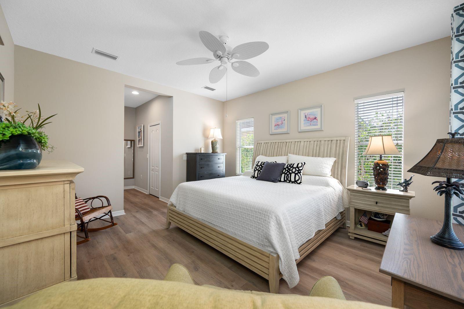 Image 33 of 67 For 1549 Westover Avenue