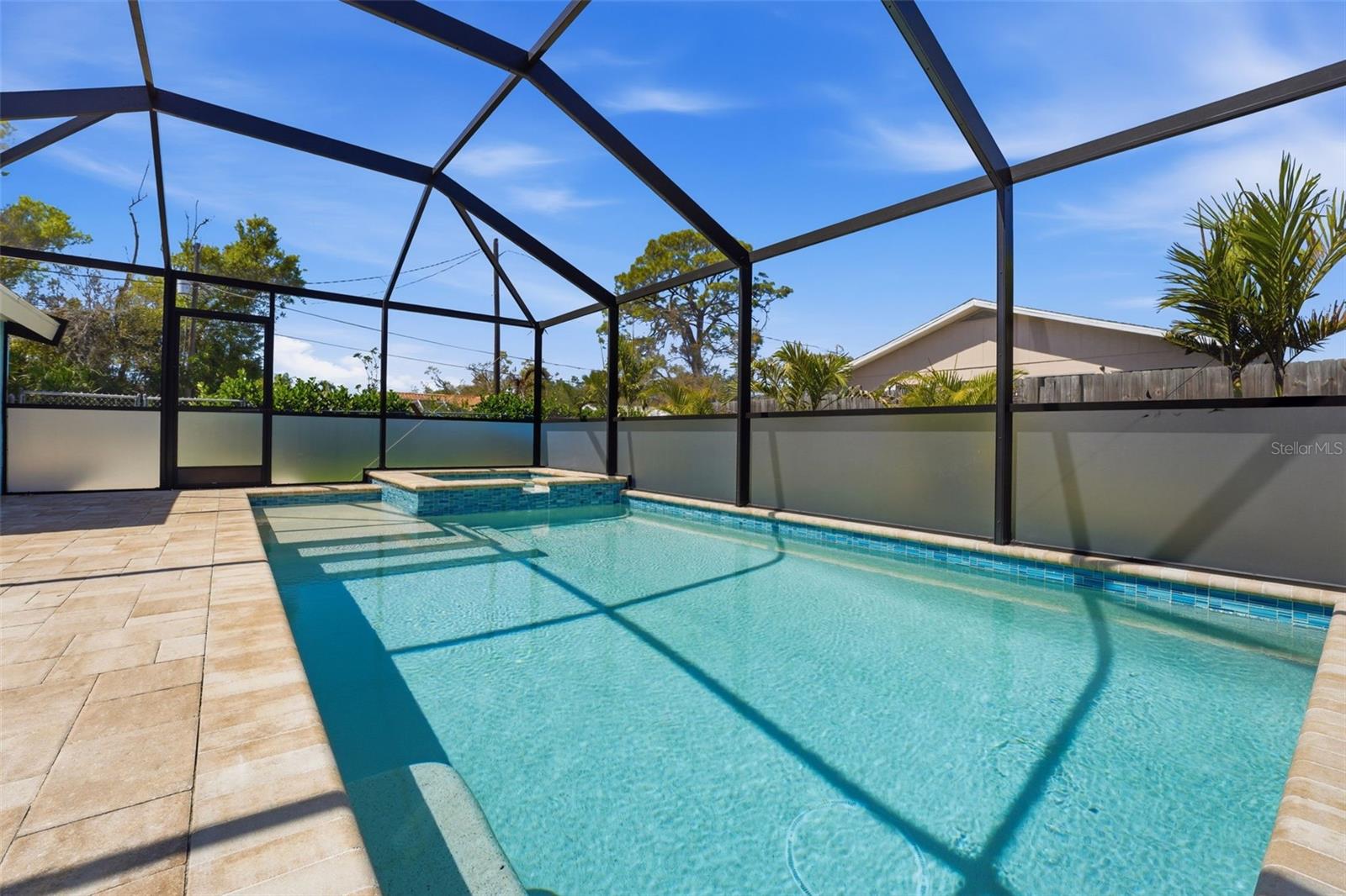 Image 33 of 40 For 2400 Pine Court