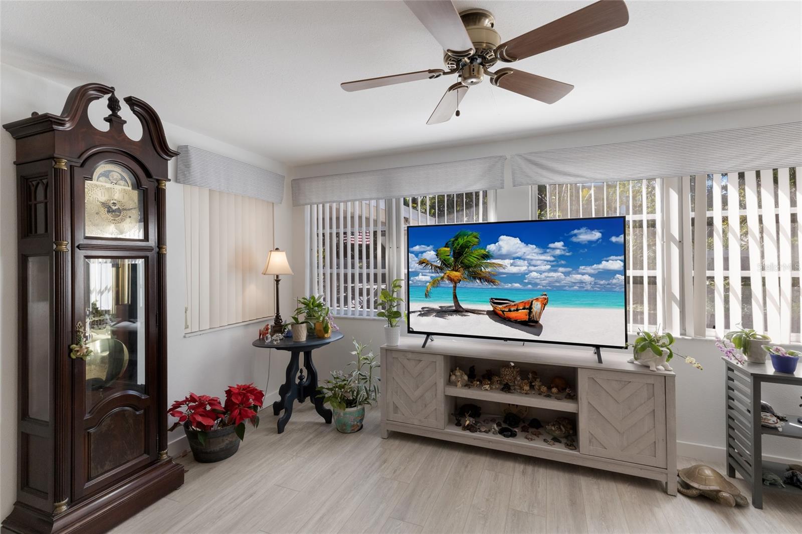 Image 6 of 31 For 309 57th Street