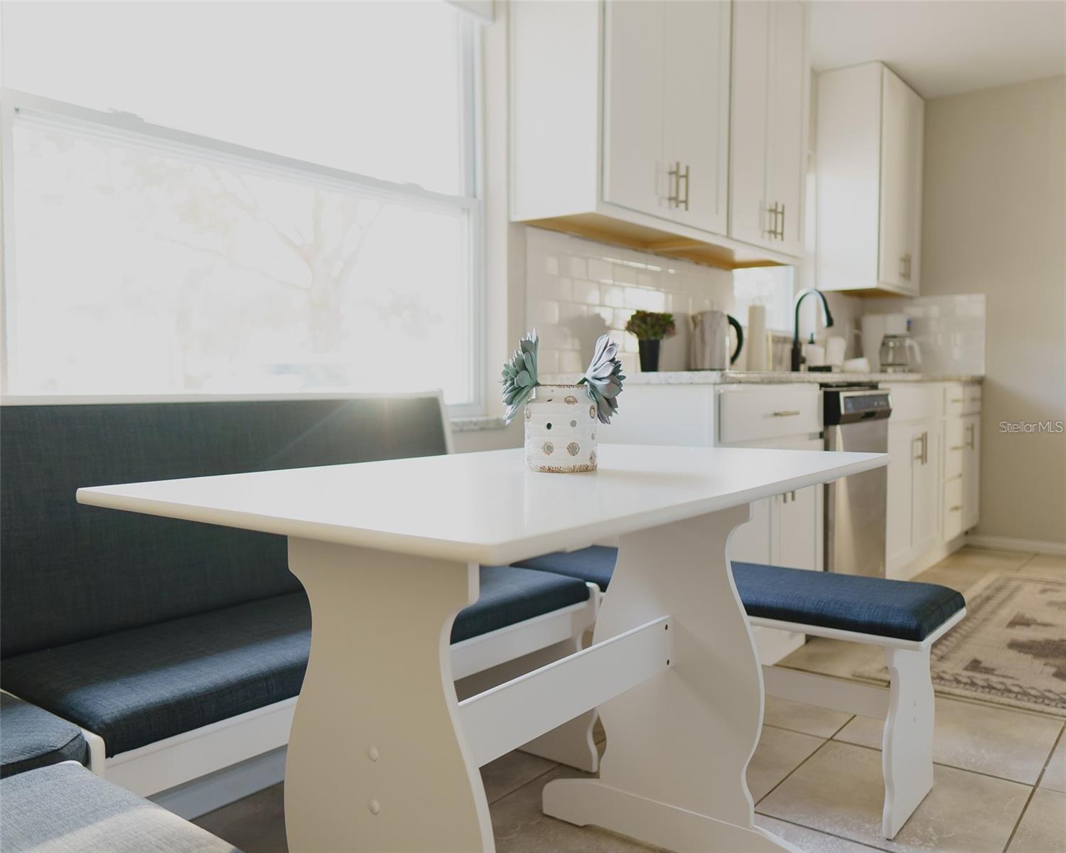 Image 2 of 17 For 4549 Mcintosh Lane