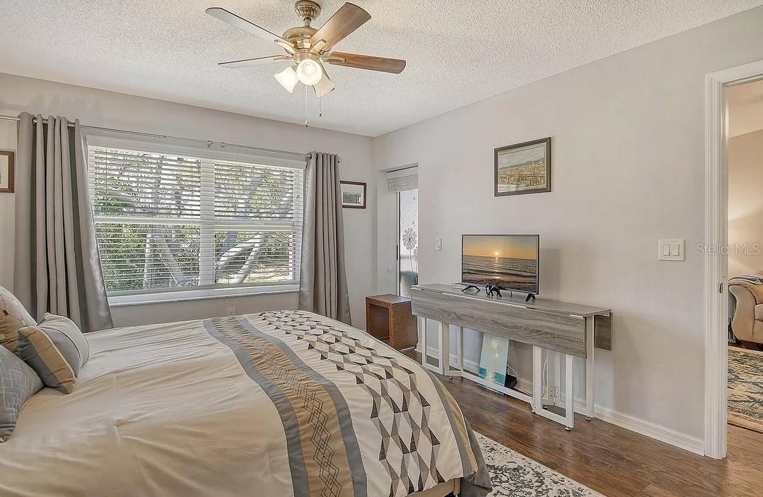 Image 10 of 29 For 5450 Longwood Run Boulevard 202