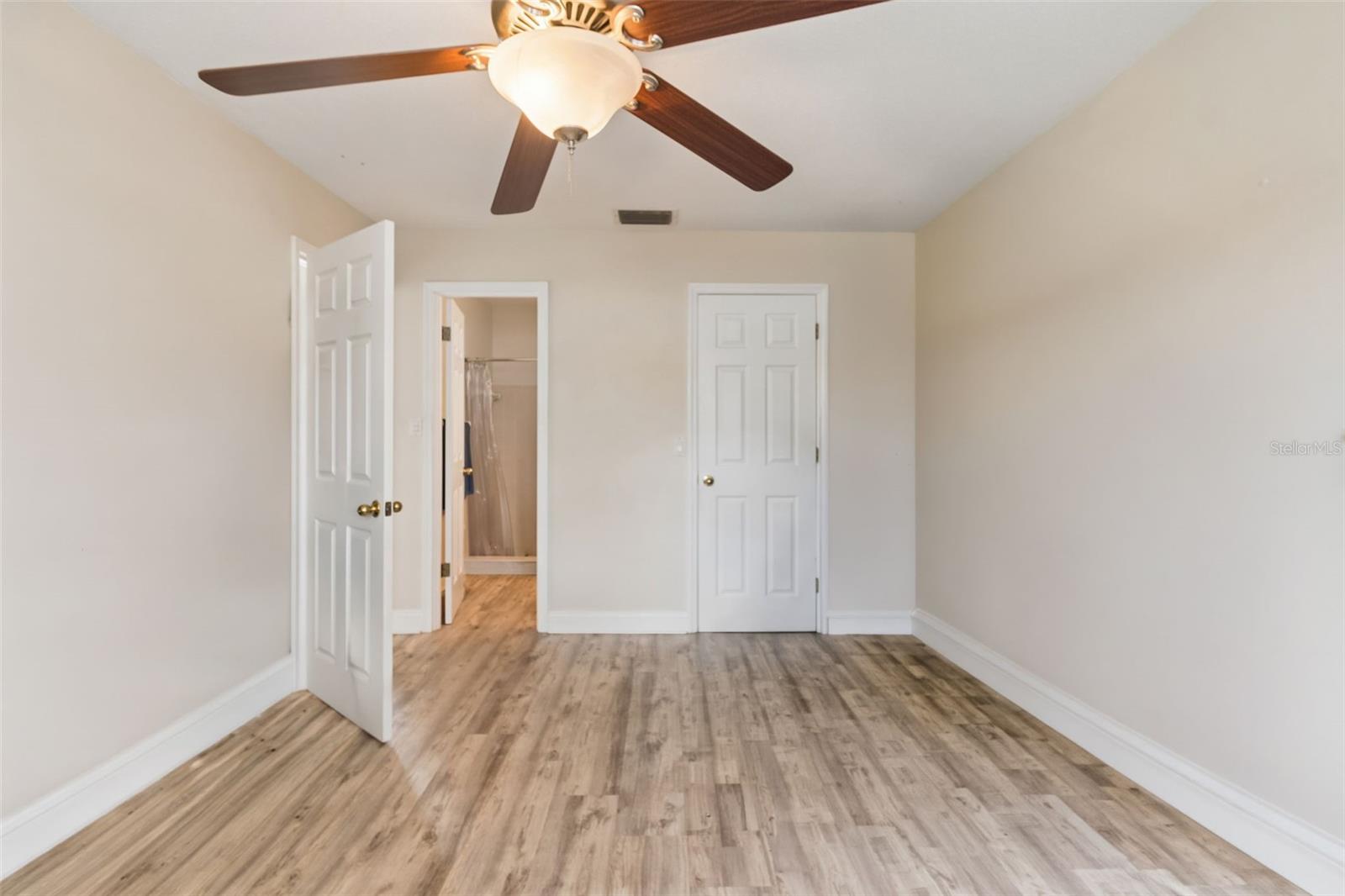 Image 15 of 62 For 6026 Lilli Way