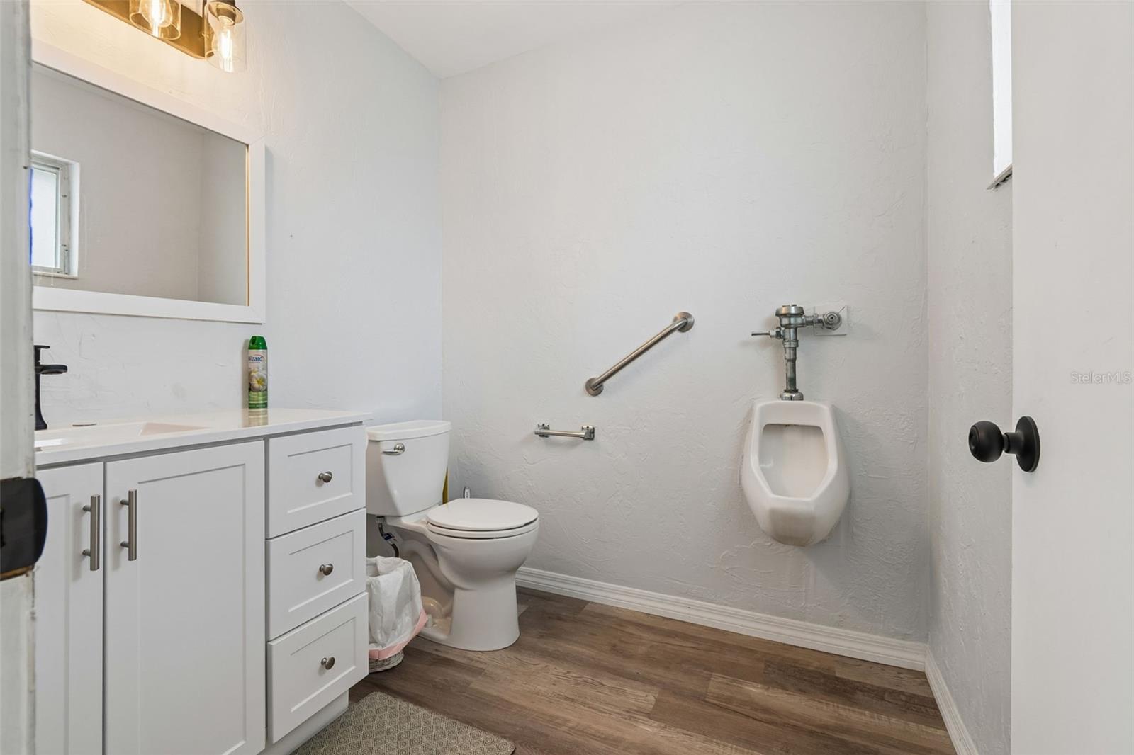 Image 33 of 62 For 6026 Lilli Way