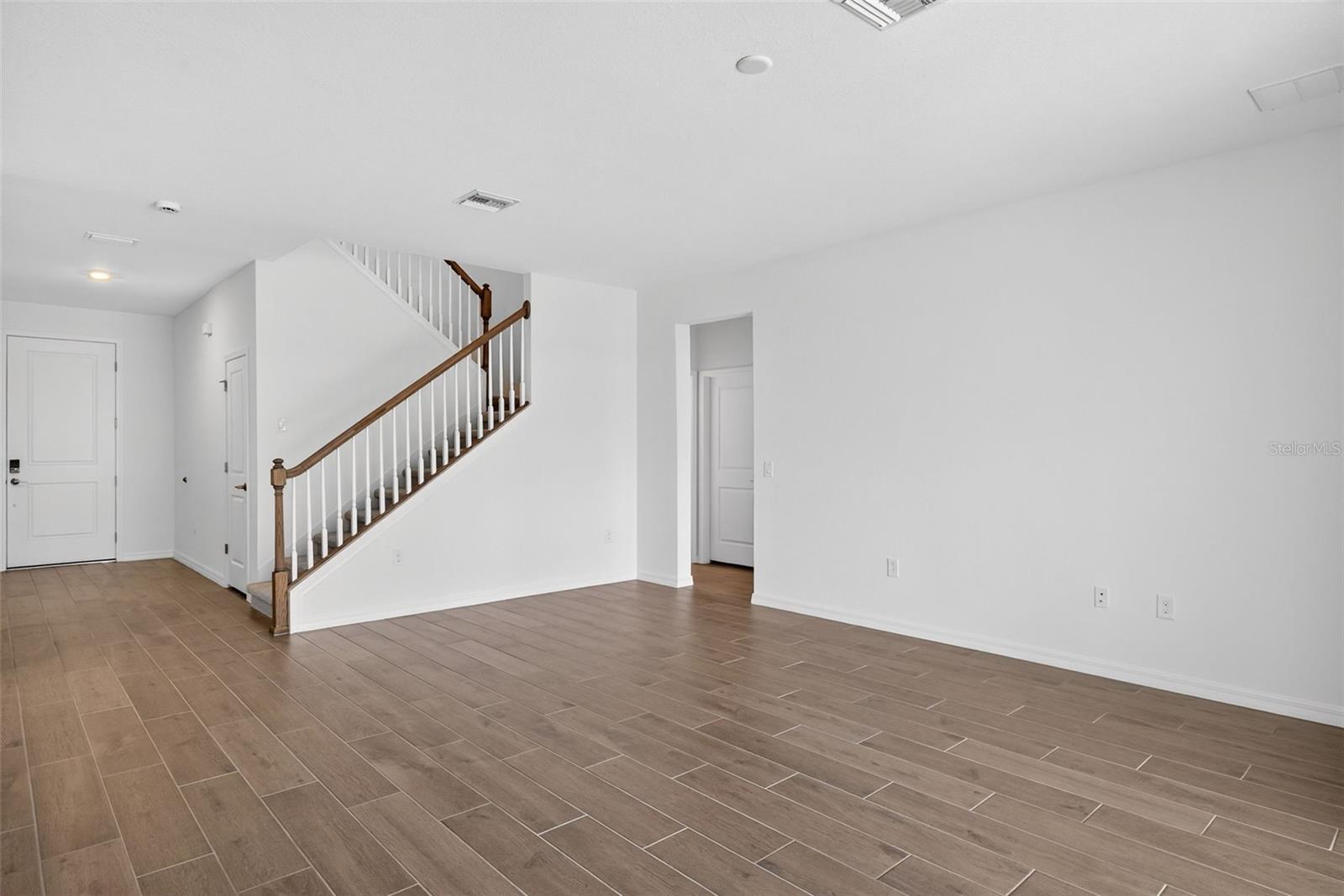 Image 10 of 41 For 11393 Willowleaf Boulevard