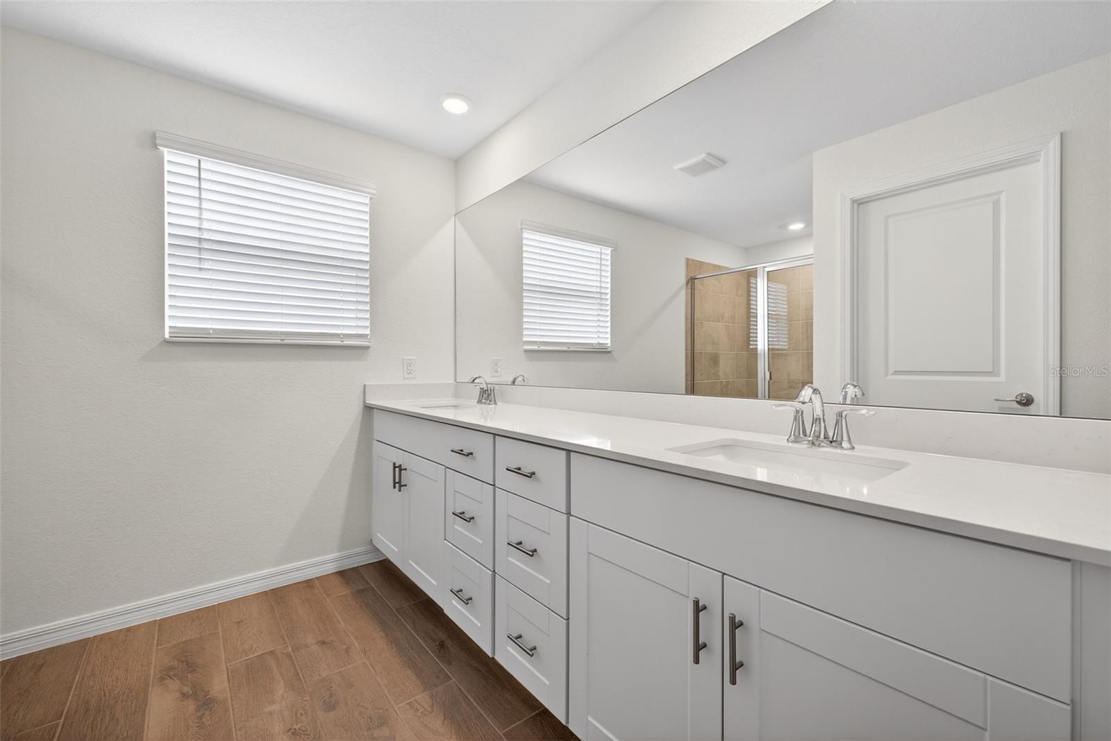 Image 16 of 41 For 11393 Willowleaf Boulevard