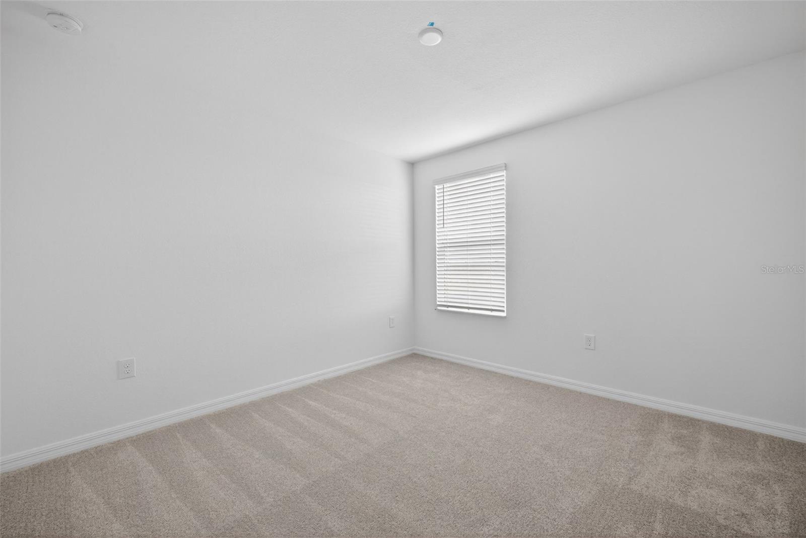 Image 20 of 41 For 11393 Willowleaf Boulevard