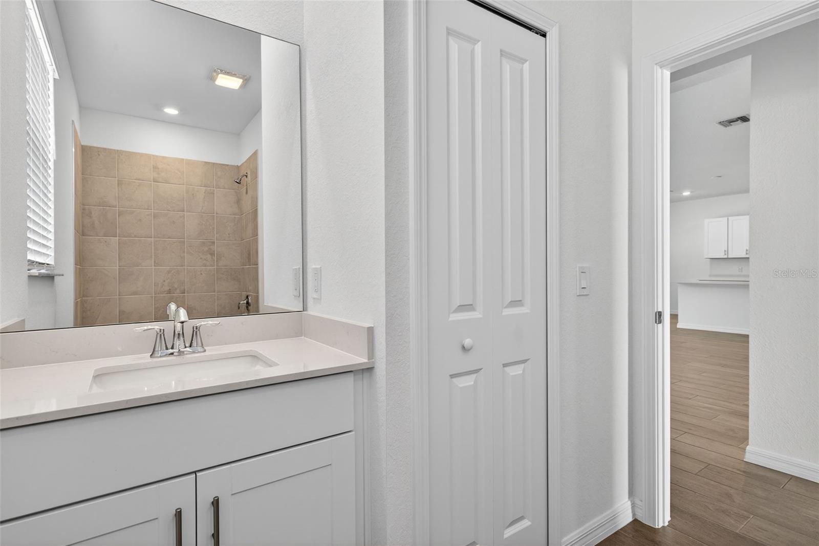 Image 22 of 41 For 11393 Willowleaf Boulevard