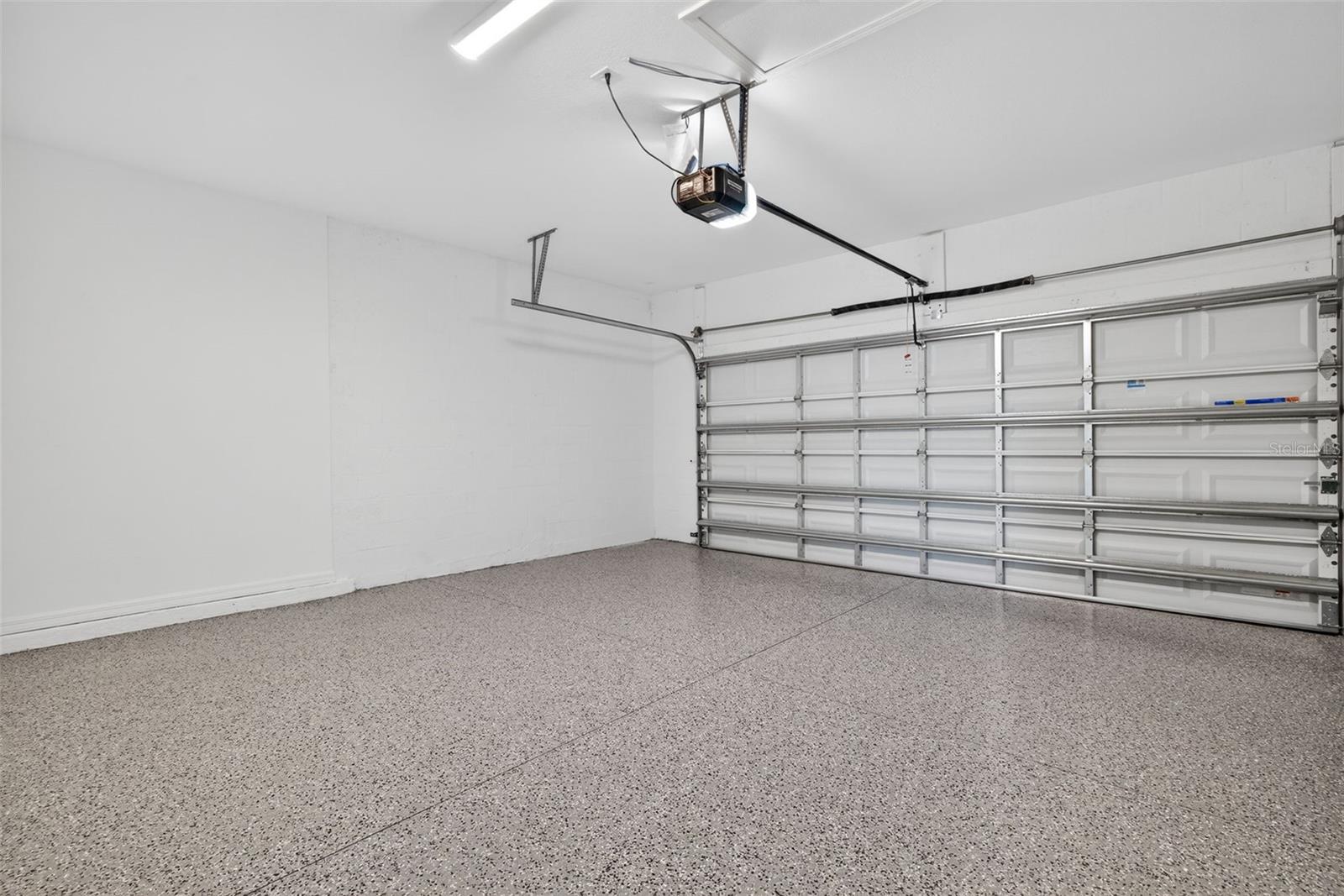 Image 26 of 41 For 11393 Willowleaf Boulevard