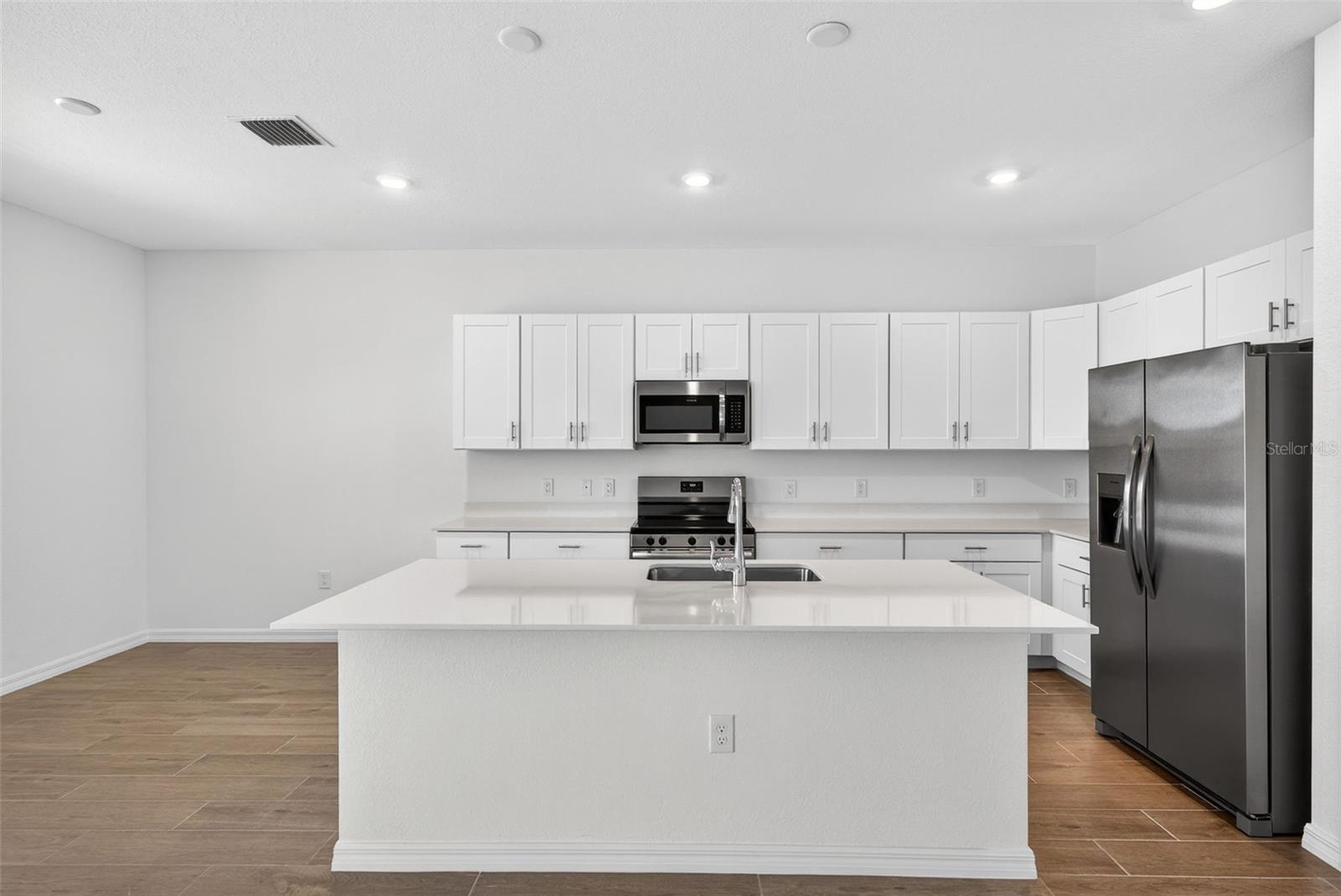 Image 3 of 41 For 11393 Willowleaf Boulevard